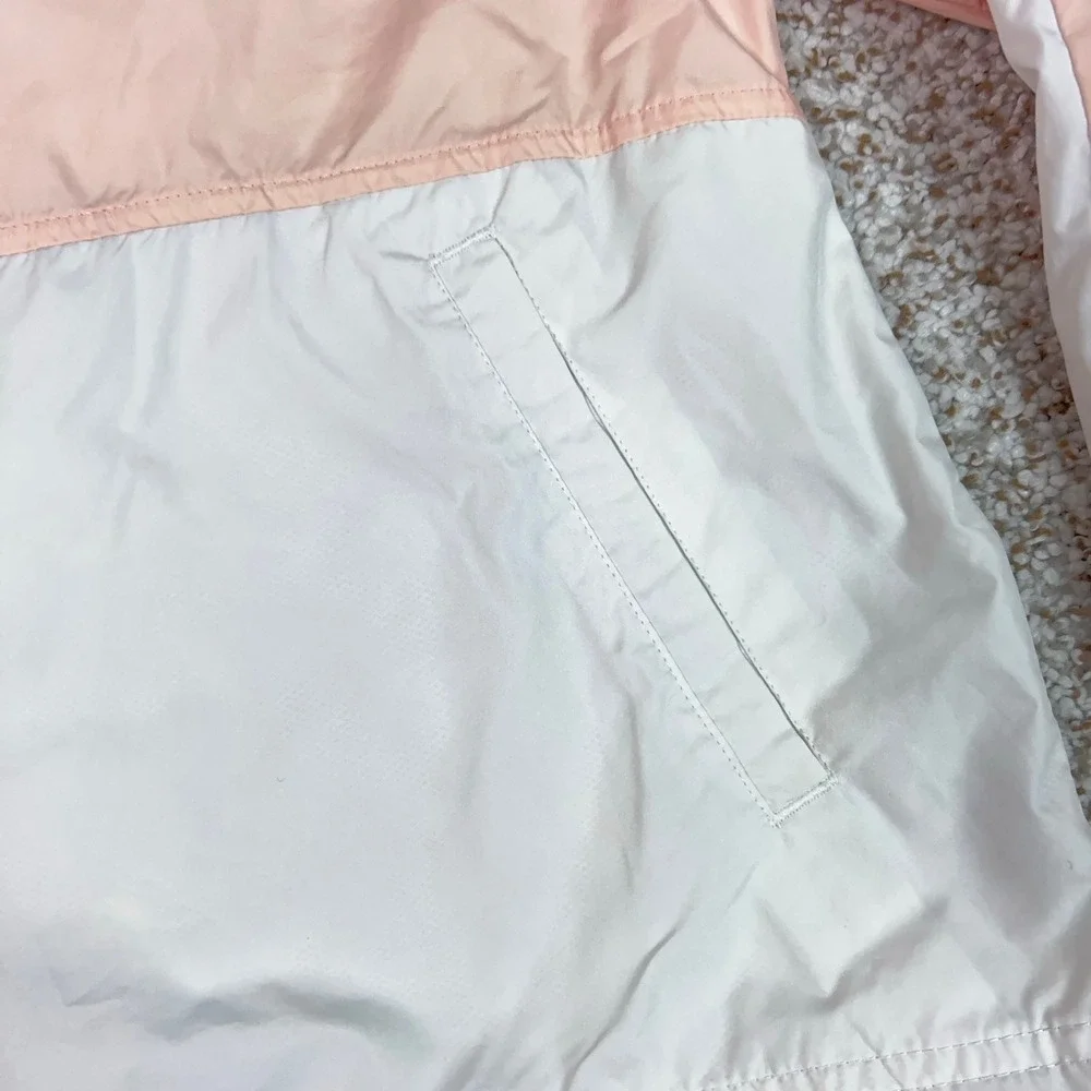 Nike Jacket Womens Medium Pink White Cropped Hooded Windbreaker Colorblock Light